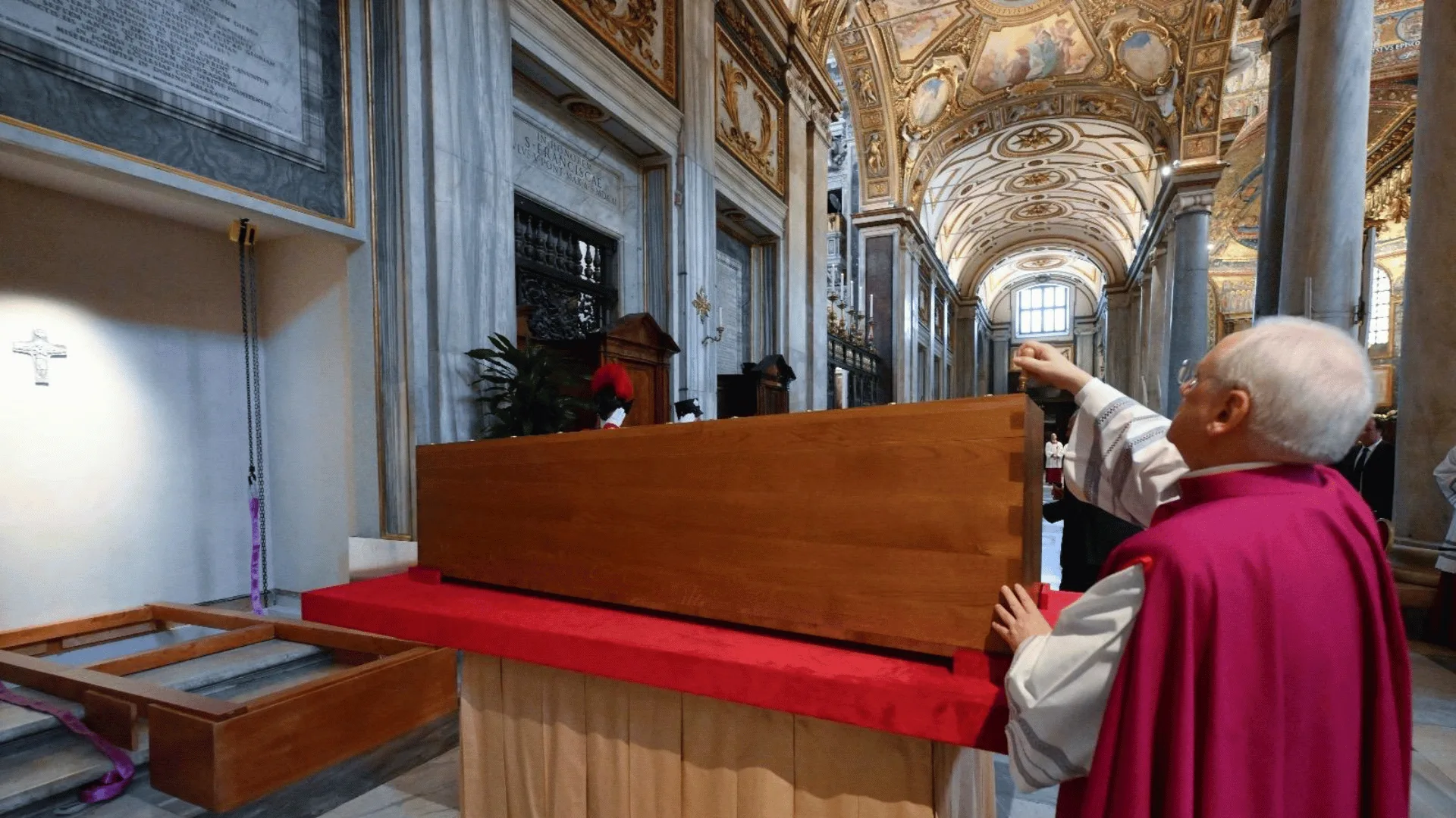 sepultamento papa francisco 1